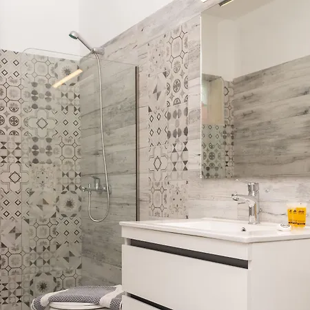 Lefka Hotel, & 2*