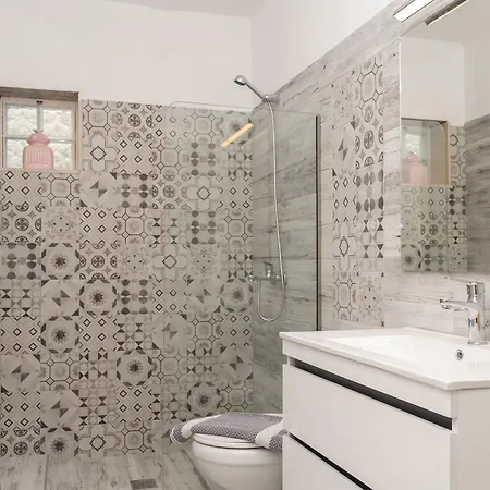 Lefka Hotel, & 2* Rhodes City